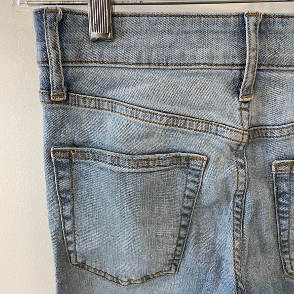 Wild Fable High Rise Skinny Light Wash Jeans 00 - Picture 9 of 10